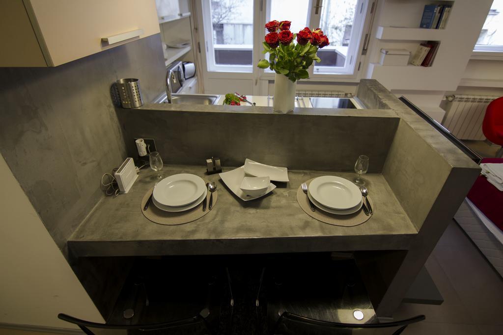 Studio Apartment Picasso Belgrado Exterior foto